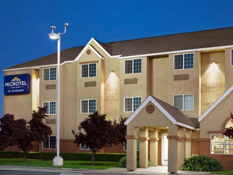 Microtel Inn & Suites Lodi Exterior photo