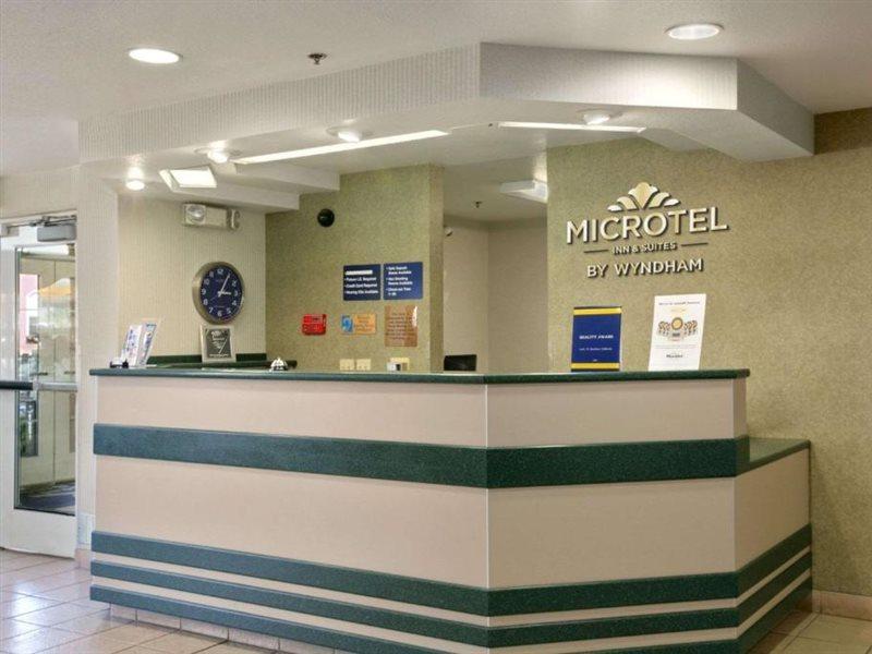 Microtel Inn & Suites Lodi Exterior photo
