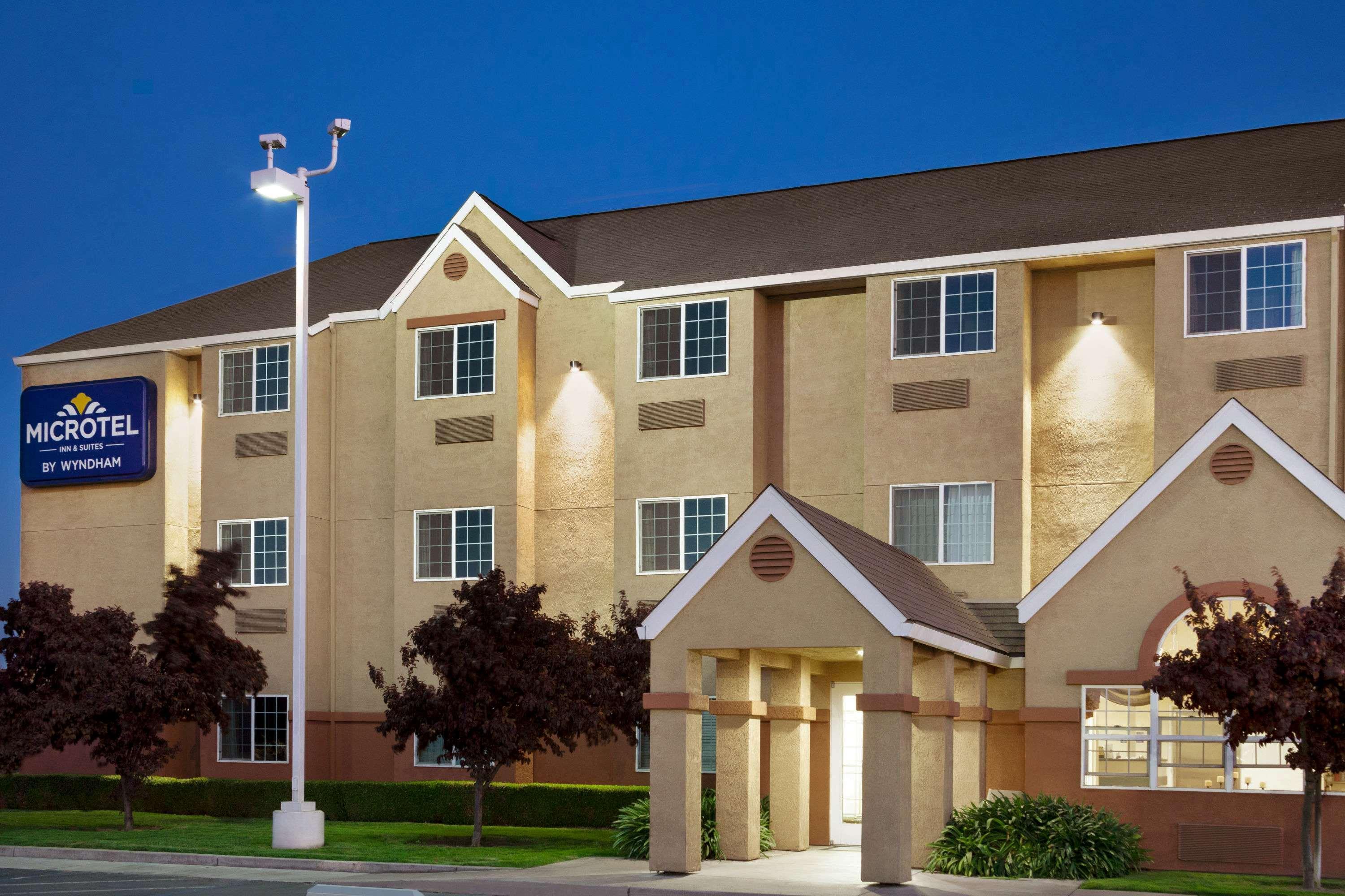 Microtel Inn & Suites Lodi Exterior photo