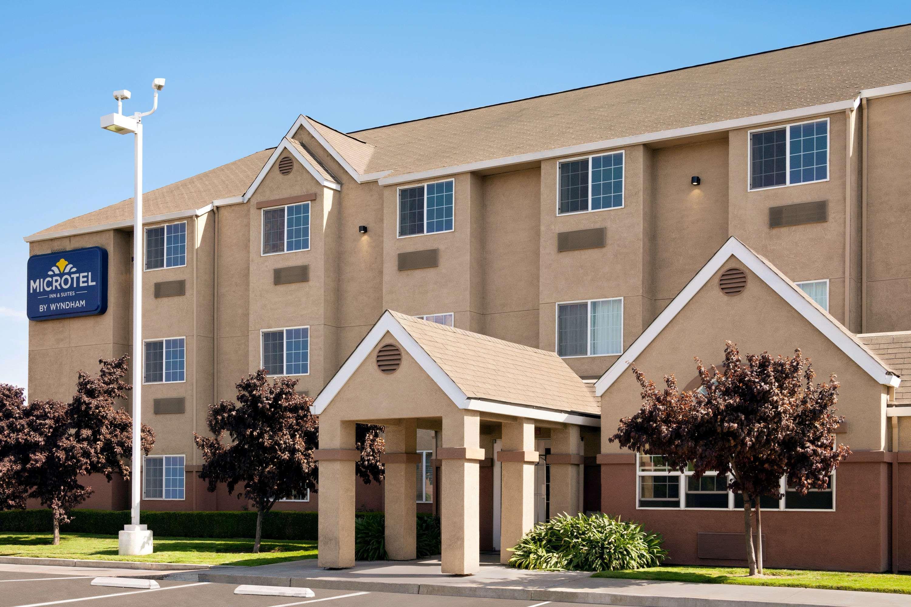 Microtel Inn & Suites Lodi Exterior photo